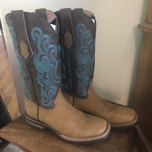 Women’s Ferrini Boots Sz 8.5. New with box.